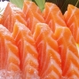 冰鮮三文魚魚腩（去皮、切片）